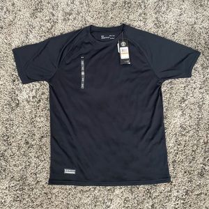 🕺NWT Men’s Under Armour Short Sleeve Shirt